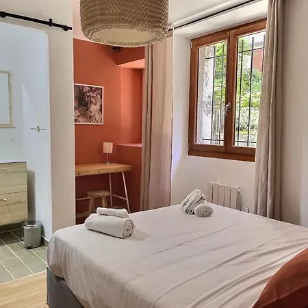 Au Coeur De Apartment